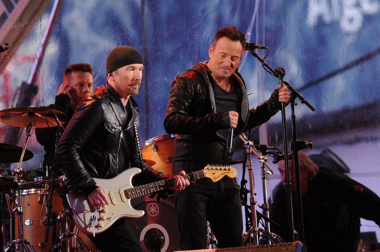U2 and Bruce Springsteen – “I Still Haven’t Found What I’m Looking For”