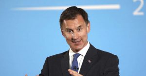 Jeremy Hunt pledges bring back fox hunting, claiming illegal practice is ‘part of our heritage’